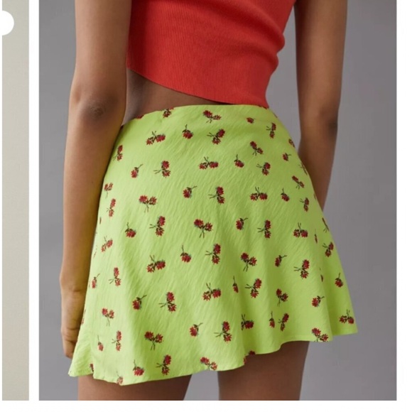 Urban Outfitters Violetta Slip Skirt Floral Mini Size Small - Picture 3 of 11